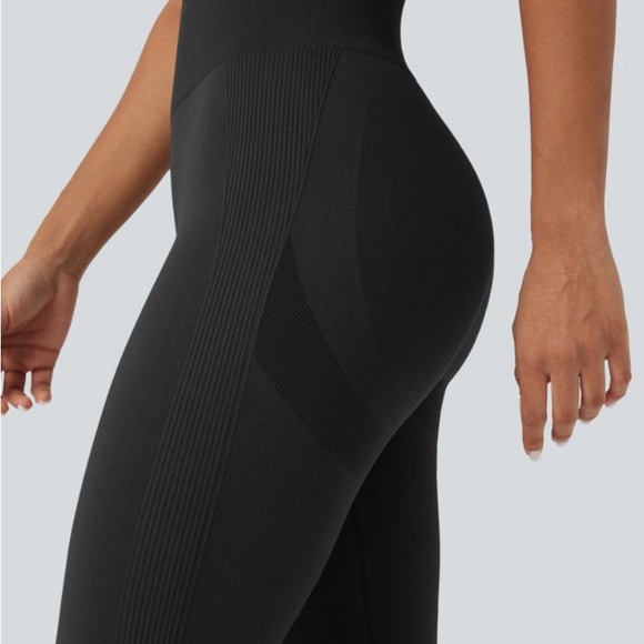 HALARA High Waisted Leggings - Picture 5 of 5